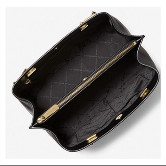 SOLD
🦋NWT MICHAEL MICHAEL KORS Teagan Large Shoulder Bag - Picture 4 of 4